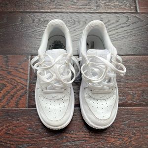 Kids Size 13.5 Nike Air Force 1
